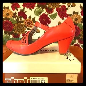 Chelsea Crew NIB ModCloth Vintage Inspired Heel 8